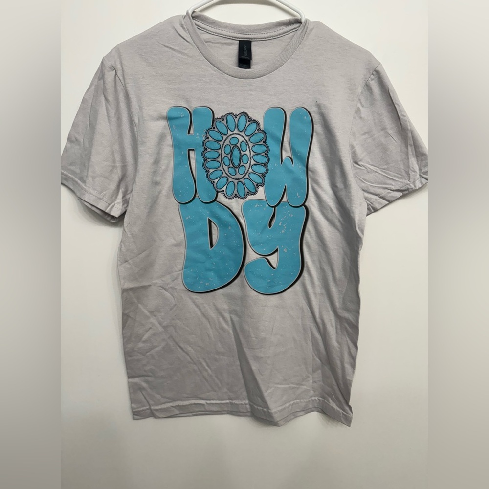NWOT T-Shirt with Blue 'Howdy' Graphic